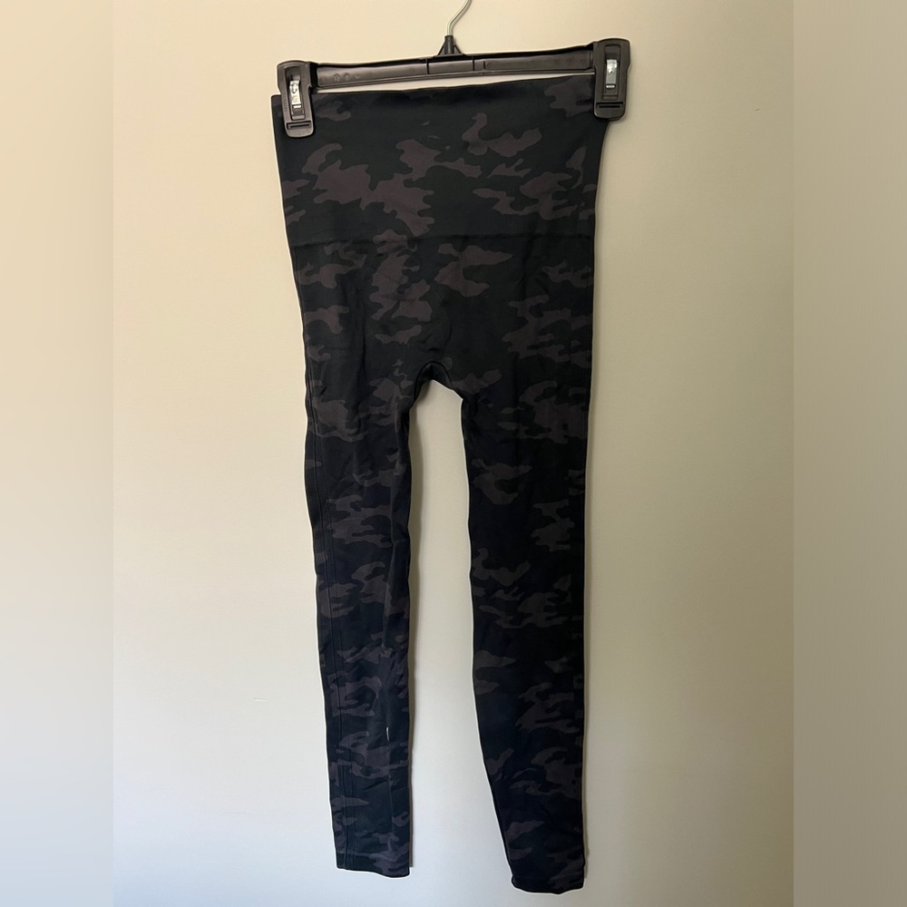 Spanx Dark Camo Leggings